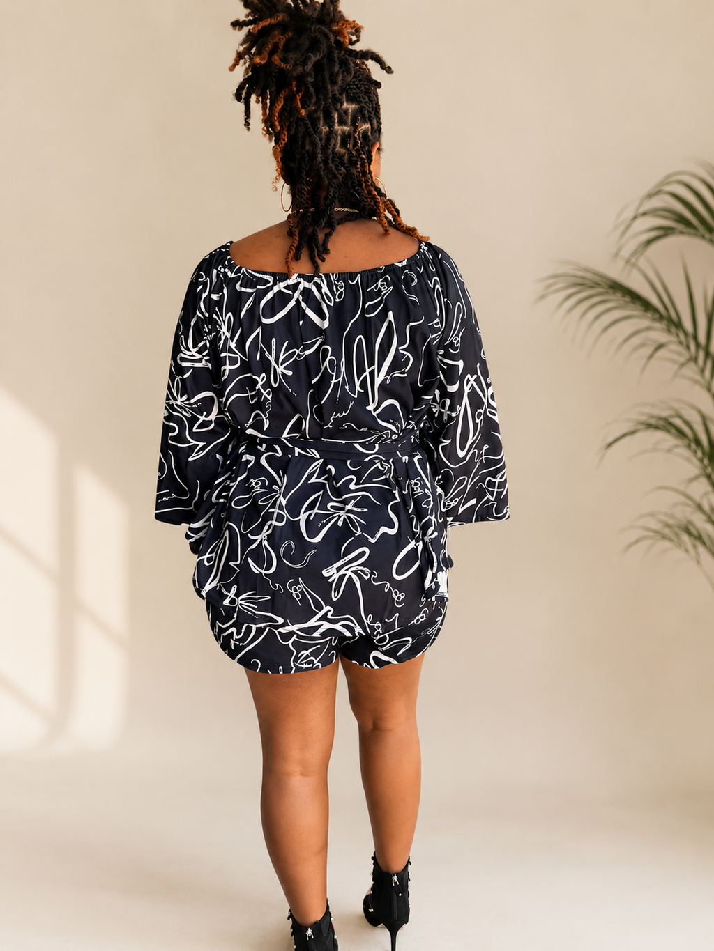 The Fluidity Set: Calligraphy in Motion