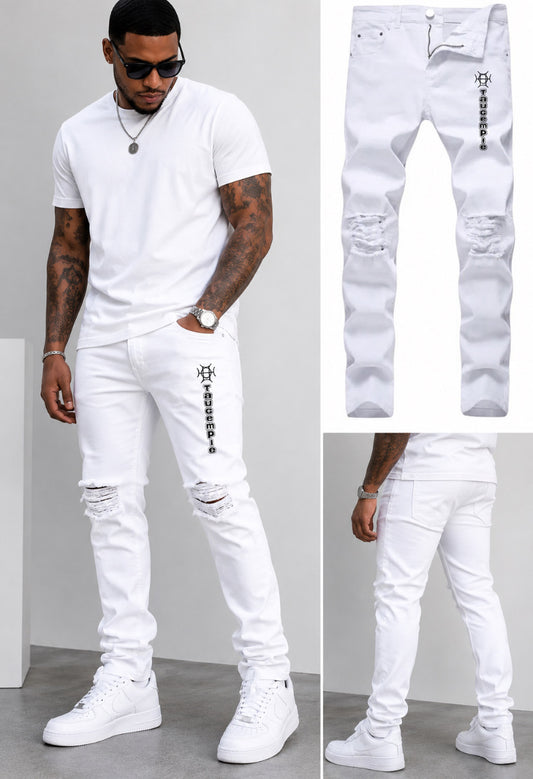 White denim is a flex — and Frost wears it well. The Discipline Denim in Frost delivers a crisp all-white slim fit with dual distressed knee detail and TAUGEMPIE’s vertical signature logo mark down the thigh. It’s clean without being safe, and polished without being soft.