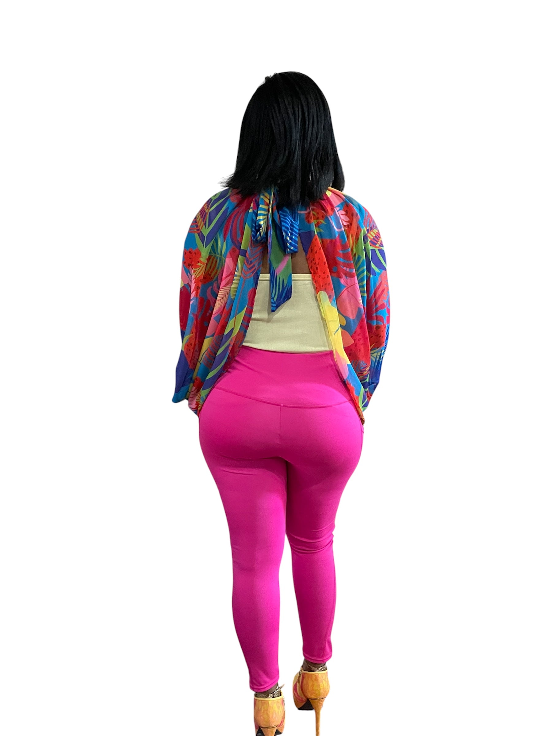Fierce and functional. The Discipline Legging in Pink brings bold fuchsia energy to high-performance structure — compression waistband, side phone pocket, waist card pocket, and a fit that works as hard as you do.