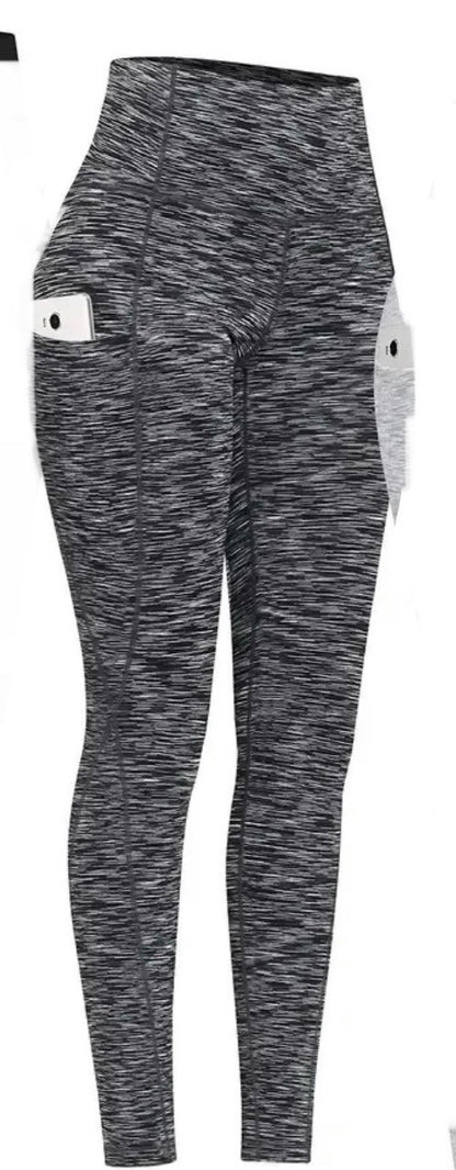 Neutral done right. The Discipline Legging in Static Gray brings heathered texture to high-performance structure — compression waistband, side phone pocket, waist card pocket, and all-day comfort built in.