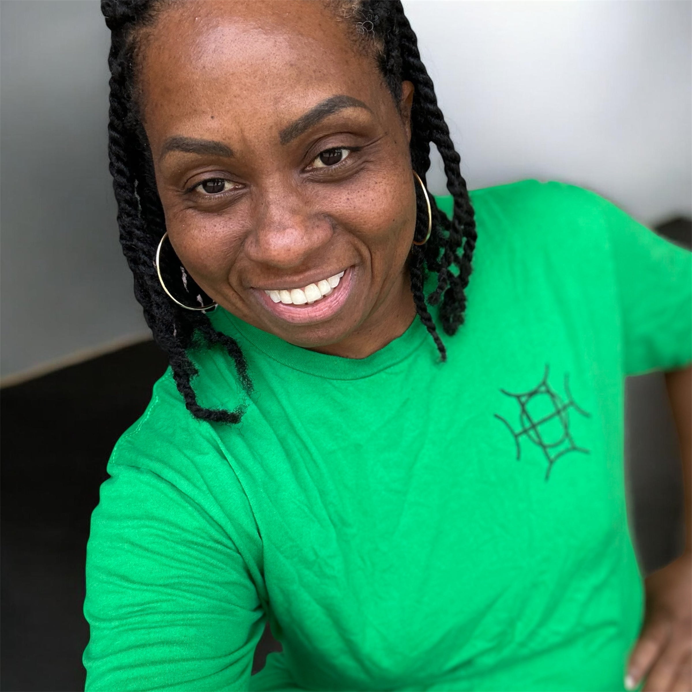 The Mark Crew in Green is the piece for who moves with purpose. A rich kelly green 100% cotton crewneck carries the TAUGEMPIE crest mark on the left chest and the full signature logo graphic across the back — clean on the front, statement on the back.
