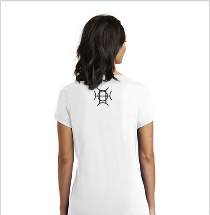 White is the ultimate foundation — and The Mark Tee in White builds on it with intention. A crisp 100% cotton v-neck in clean white carries the TAUGEMPIE signature logo graphic in blue, green, and gold across the chest — bold enough to lead, versatile enough to go anywhere.